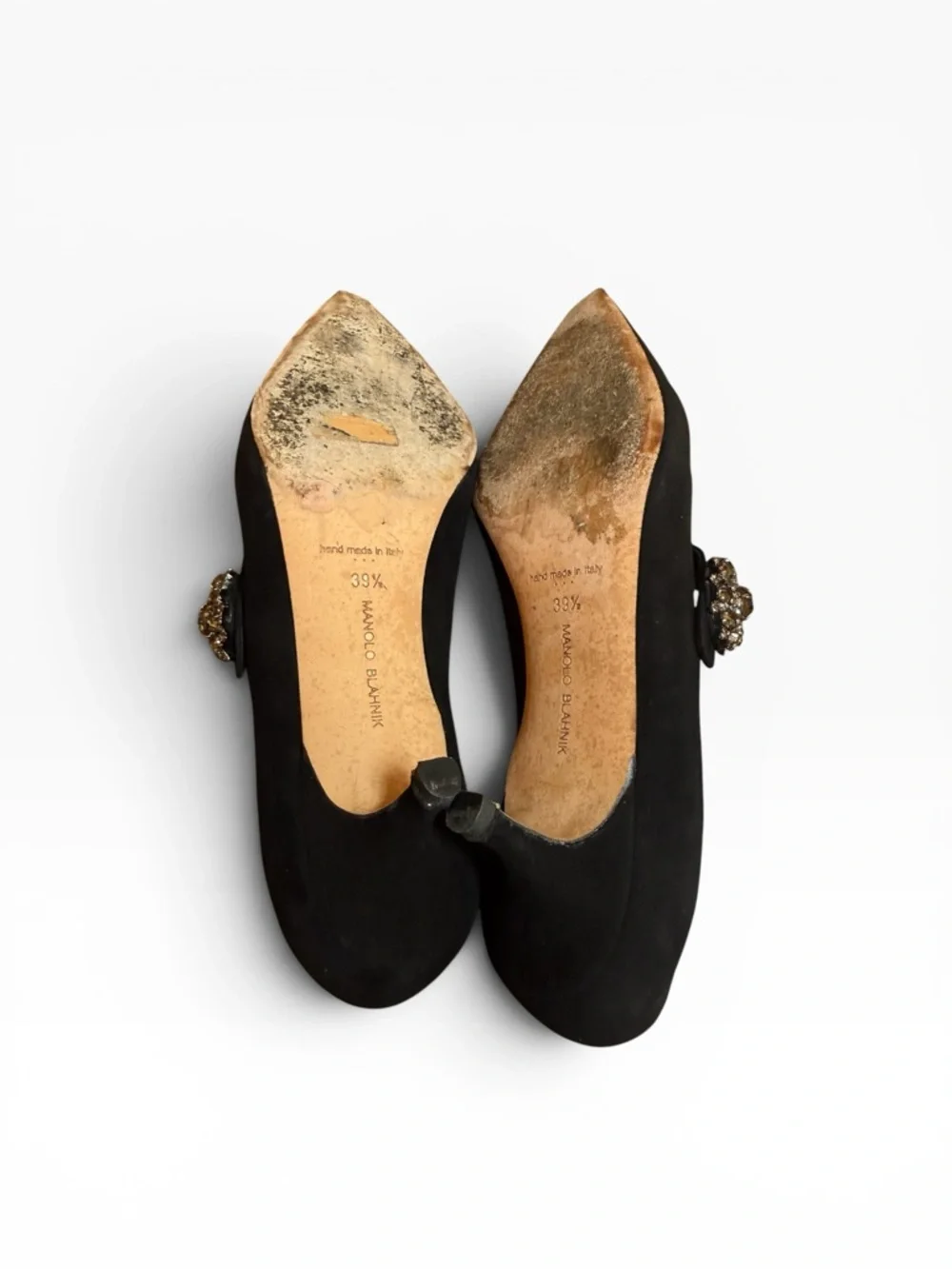 MANOLO BLAHNIK Verna Suede Crystal Buckle Mary Jane Kitten Heel Pumps EU 39 US 9